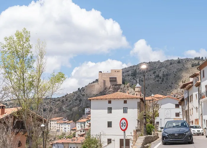 Casa El Cojo 2a * Alcalá de la Selva